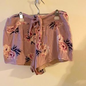 Pink floral L Charlotte Russe shorts